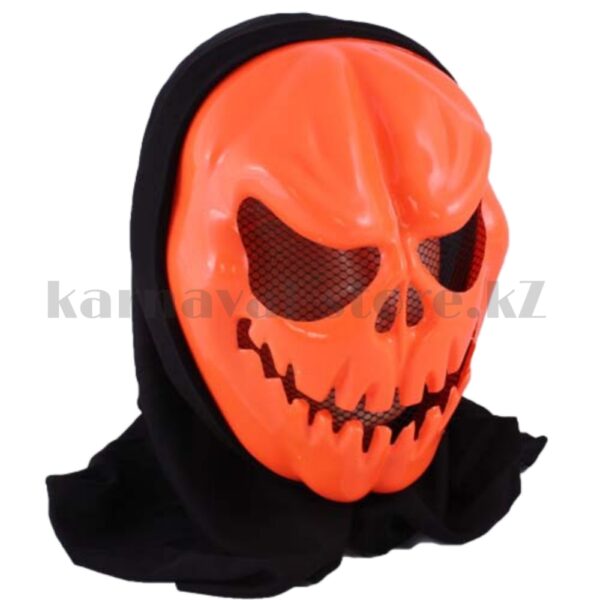 Страшная маска для празднования Хэллоуина
